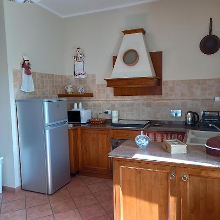 Locanda Cavallo Bianco - Affittacamere Robella المظهر الخارجي الصورة